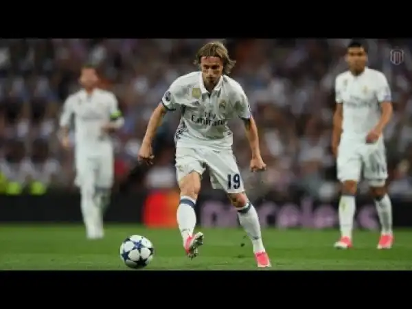 Video: LUKA MODRIC 2017 ? Magical Skills Show ? Season Review